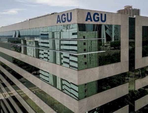 AGU defende que somente médicos podem realizar abortos legais